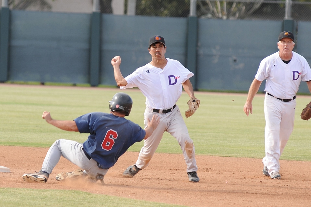 Dragons_2017-11-03 (100).jpg - (c)2010 DeVetter